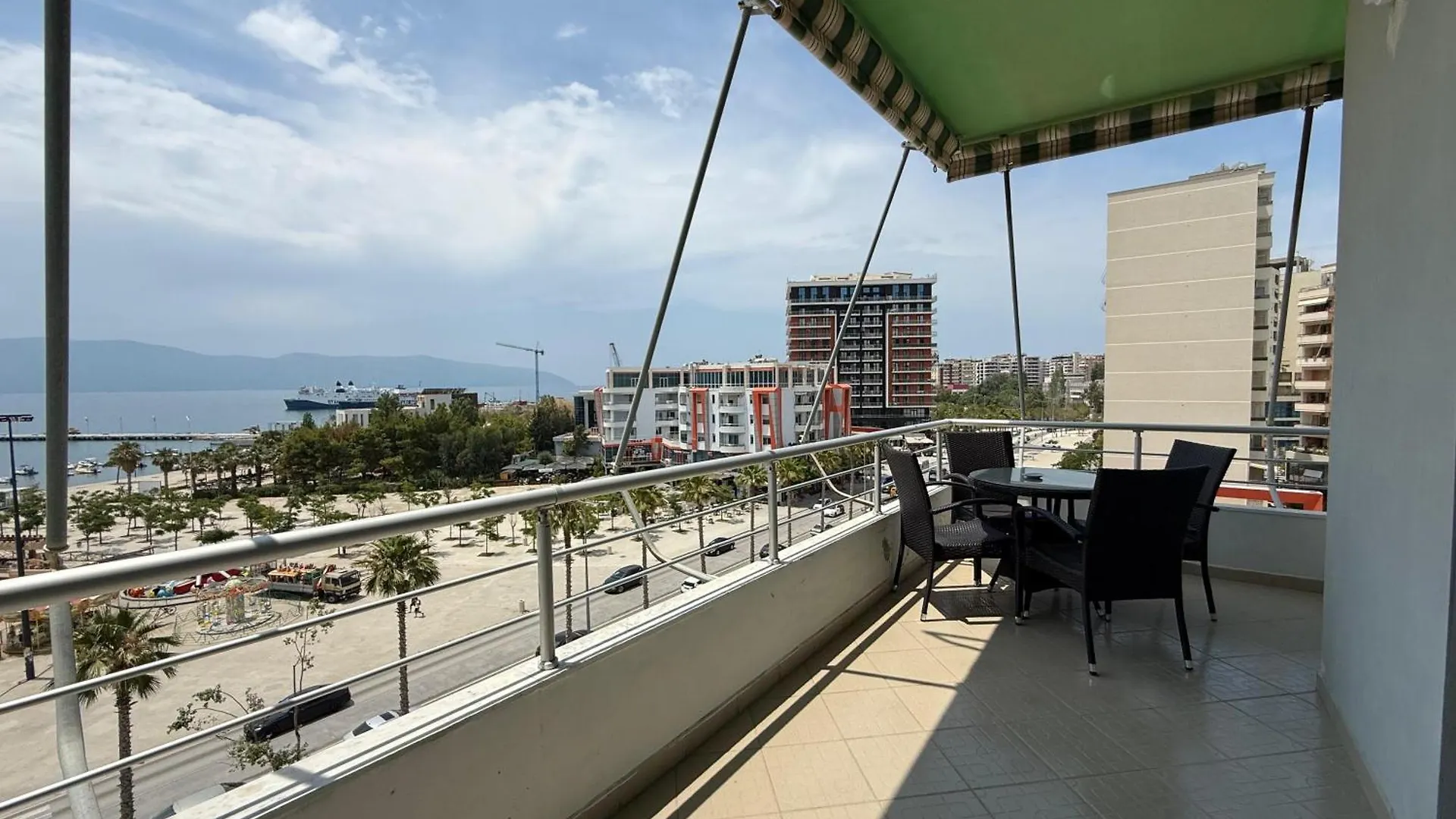 Fab Apartament Vlore Apartment